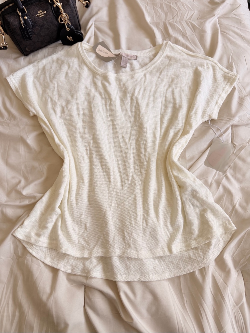 Forever 21 Soft White 2-Way Knit Top (Off The Shoulder As Well)